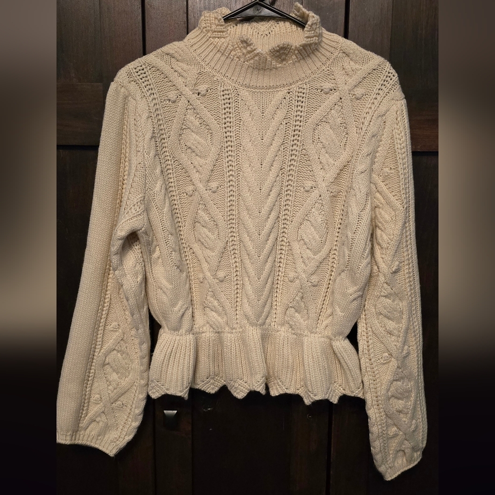 Boutique Cream Cable Knit Sweater